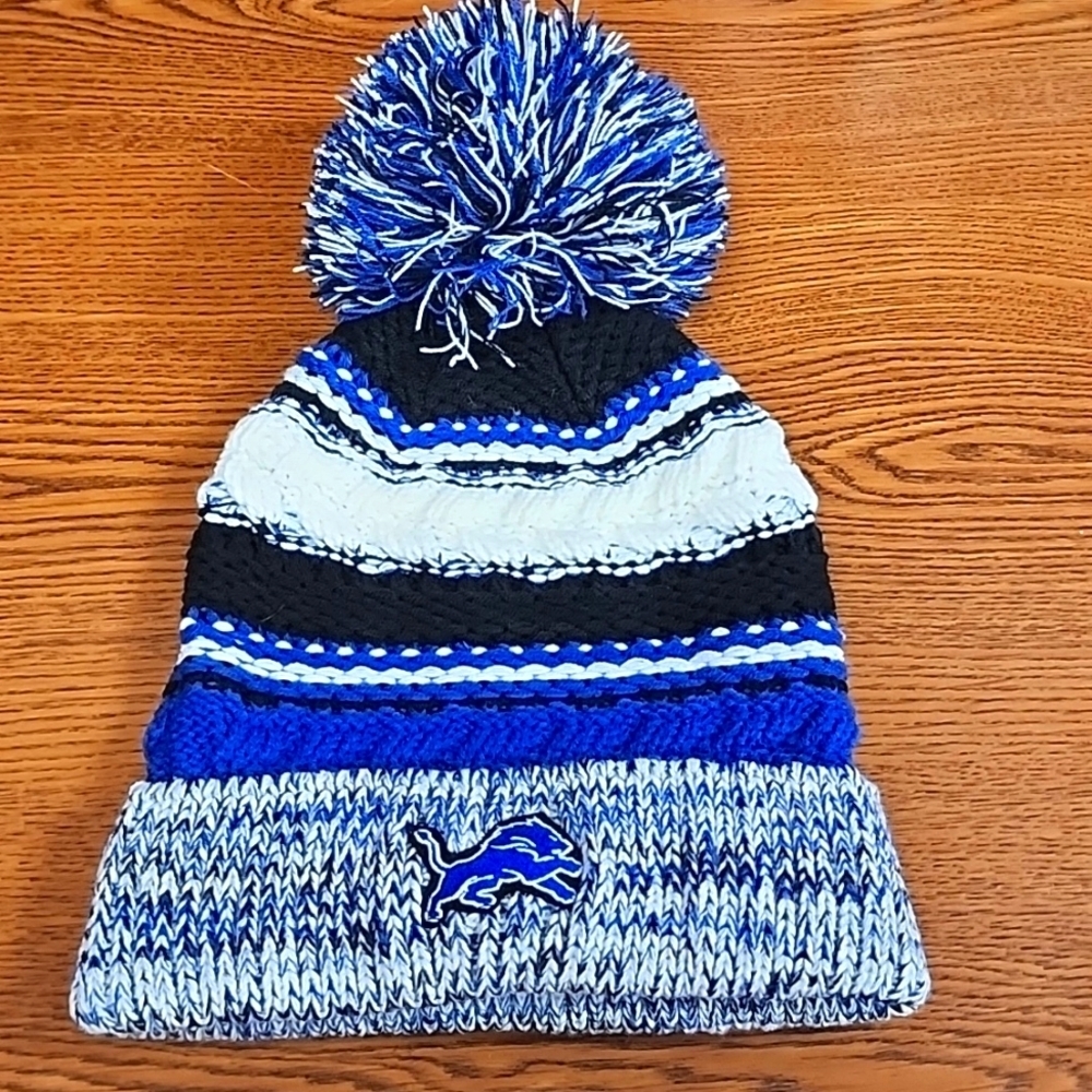 Detroit Lions pom knitted beanie hat